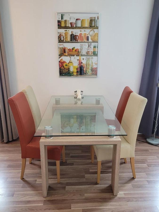 Zentral Gelegene, Sehr Ruhige Und Helle Wohnung Graz Extérieur photo