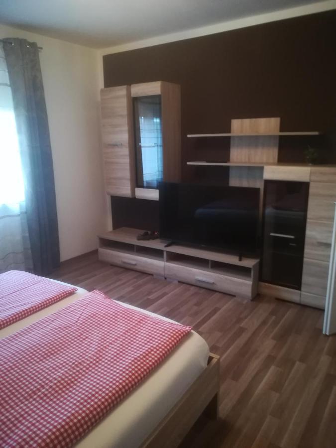 Zentral Gelegene, Sehr Ruhige Und Helle Wohnung Graz Extérieur photo