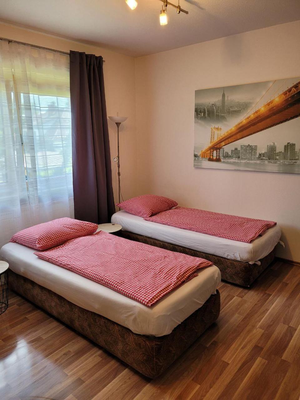 Zentral Gelegene, Sehr Ruhige Und Helle Wohnung Graz Extérieur photo
